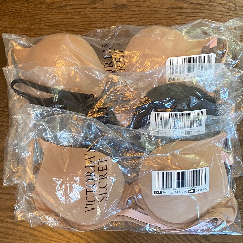 Victoria's Secret Nude/Black Push-Up Bra Set